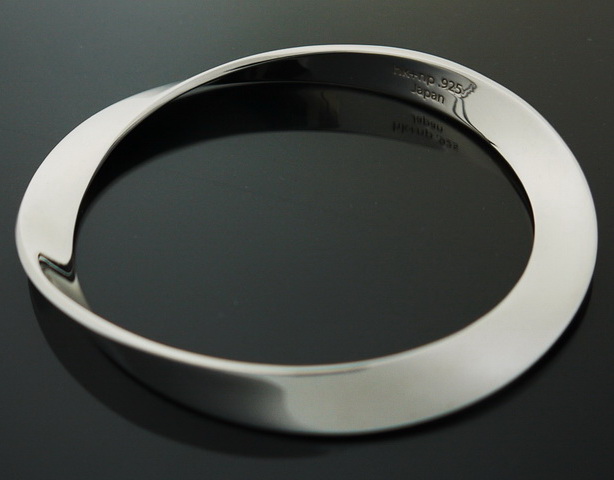 Finely crafted Sterling Silver Twist Series Bangle (Mirror) by HK+NP Studio at The Avenue Gallery, a contemporary fine art gallery in Victoria, British Columbia, Canada.