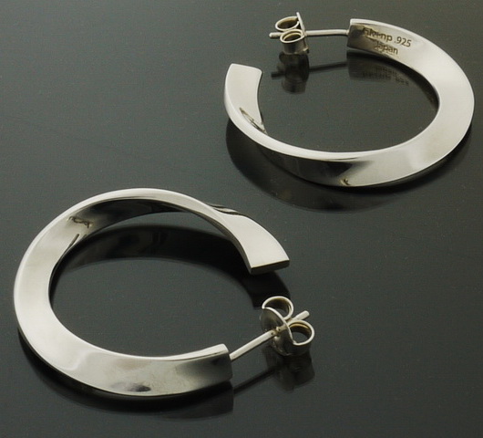 Quality sterling silver Twist Series Earrings by HK+NP Studio at The Avenue Gallery, a contemporary fine art gallery in Victoria, British Columbia, Canada.