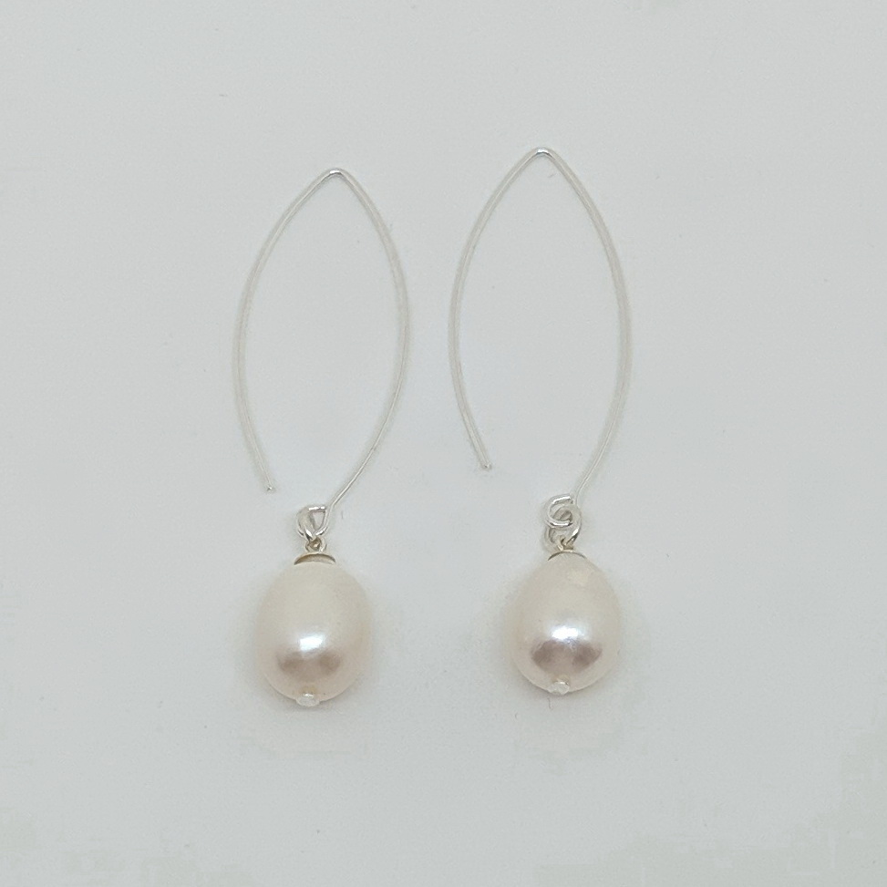 Freshwater Pearl Earrings by Val Nunns at The Avenue Gallery