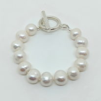Freshwater Pearl Bracelet by Val Nunns at The Avenue Gallery, a contemporary art gallery in Victoria BC, Canada