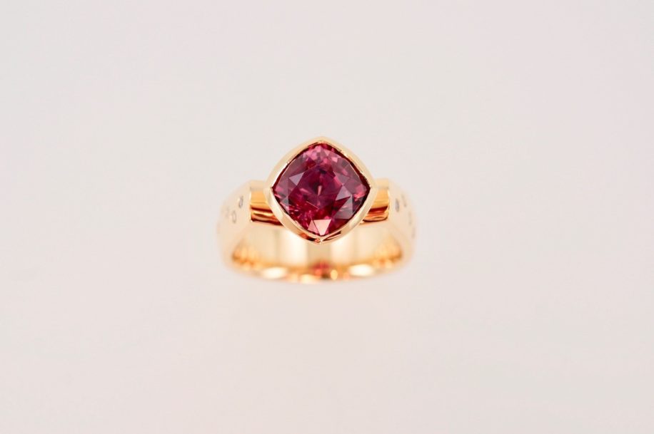 18Kt. Gold Red Zircon & Diamond Ring by Bayot Heer at The Avenue Gallery, a contemporary fine art gallery in Victoria, BC, Canada