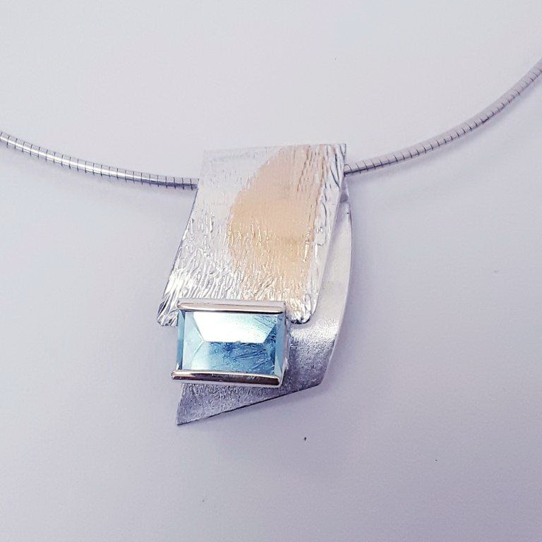 Wave Pendant by Andrea Roberts at The Avenue Gallery, a contemporary fine art gallery in Victoria, BC, Canada.