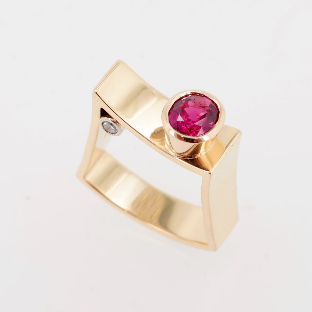 Red Spinel Ring by Bayot Heer at The Avenue Gallery, a contemporary fine art gallery in Victoria, BC, Canada.